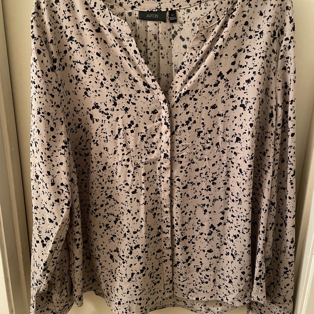 Apt. 9 Women's Speckled Black and Cream Blouse
